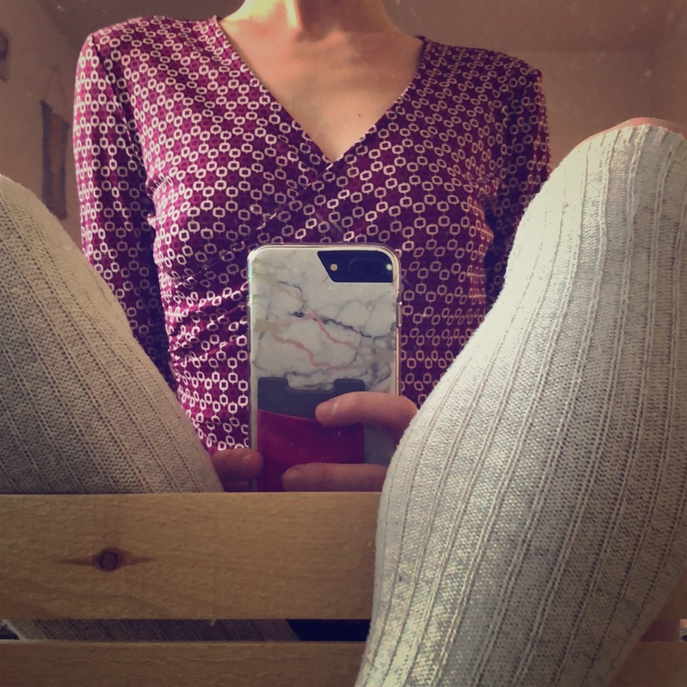 Garnet/ Retro patterned mid-length top✨✌️☀️